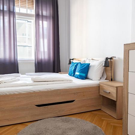 W25 Smart Apartment Budapest Bagian luar foto