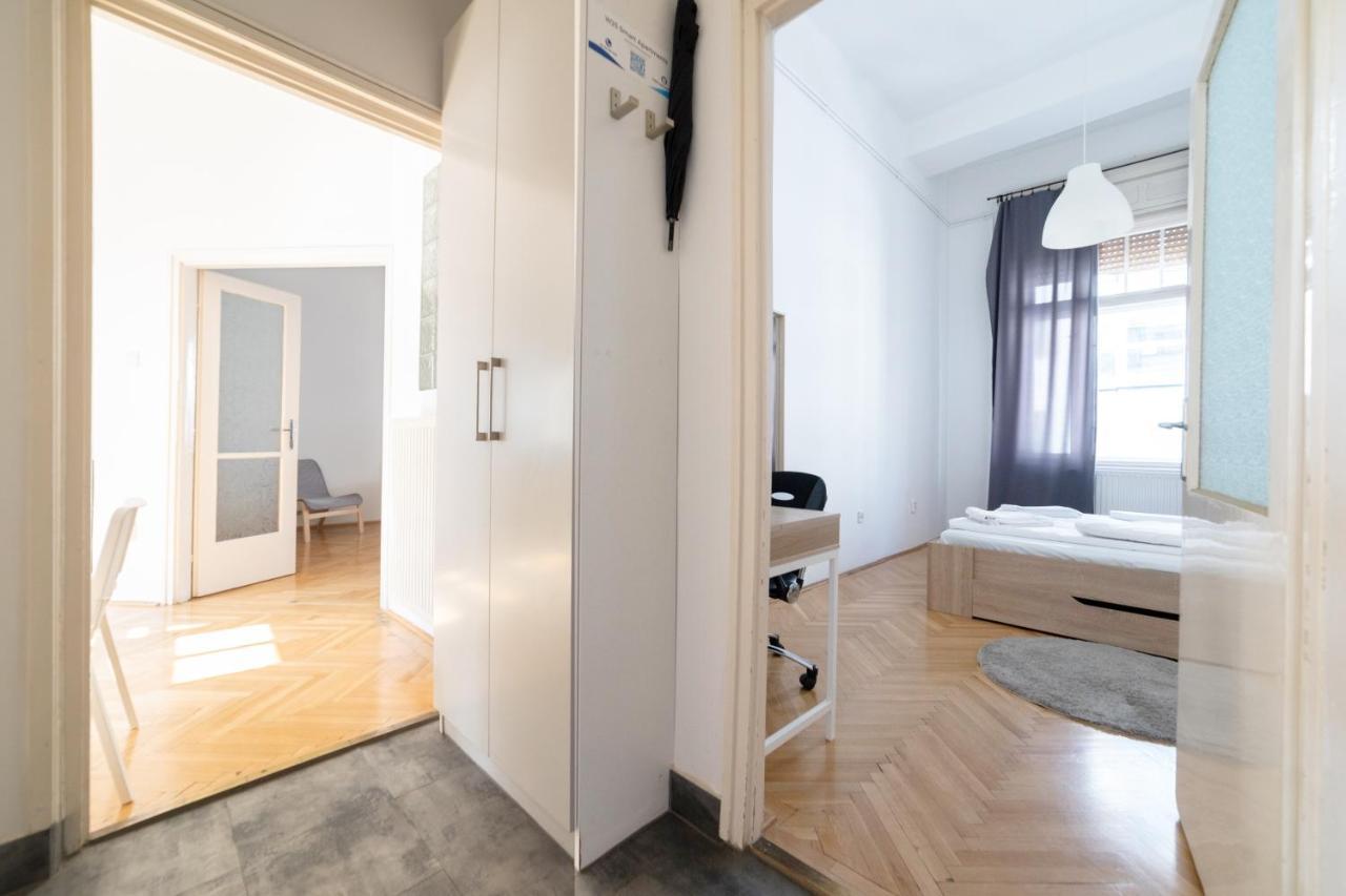 W25 Smart Apartment Budapest Bagian luar foto