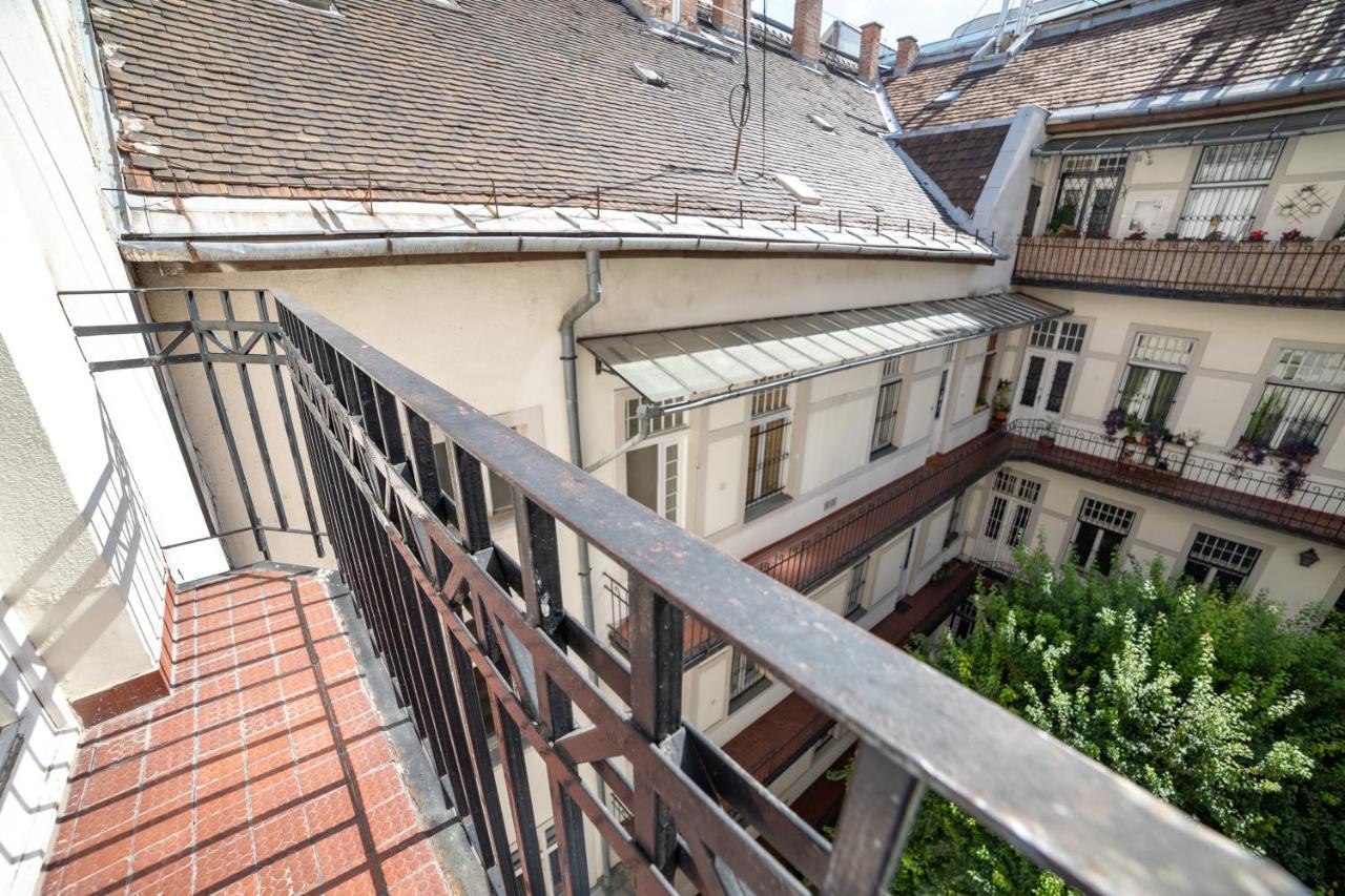 W25 Smart Apartment Budapest Bagian luar foto