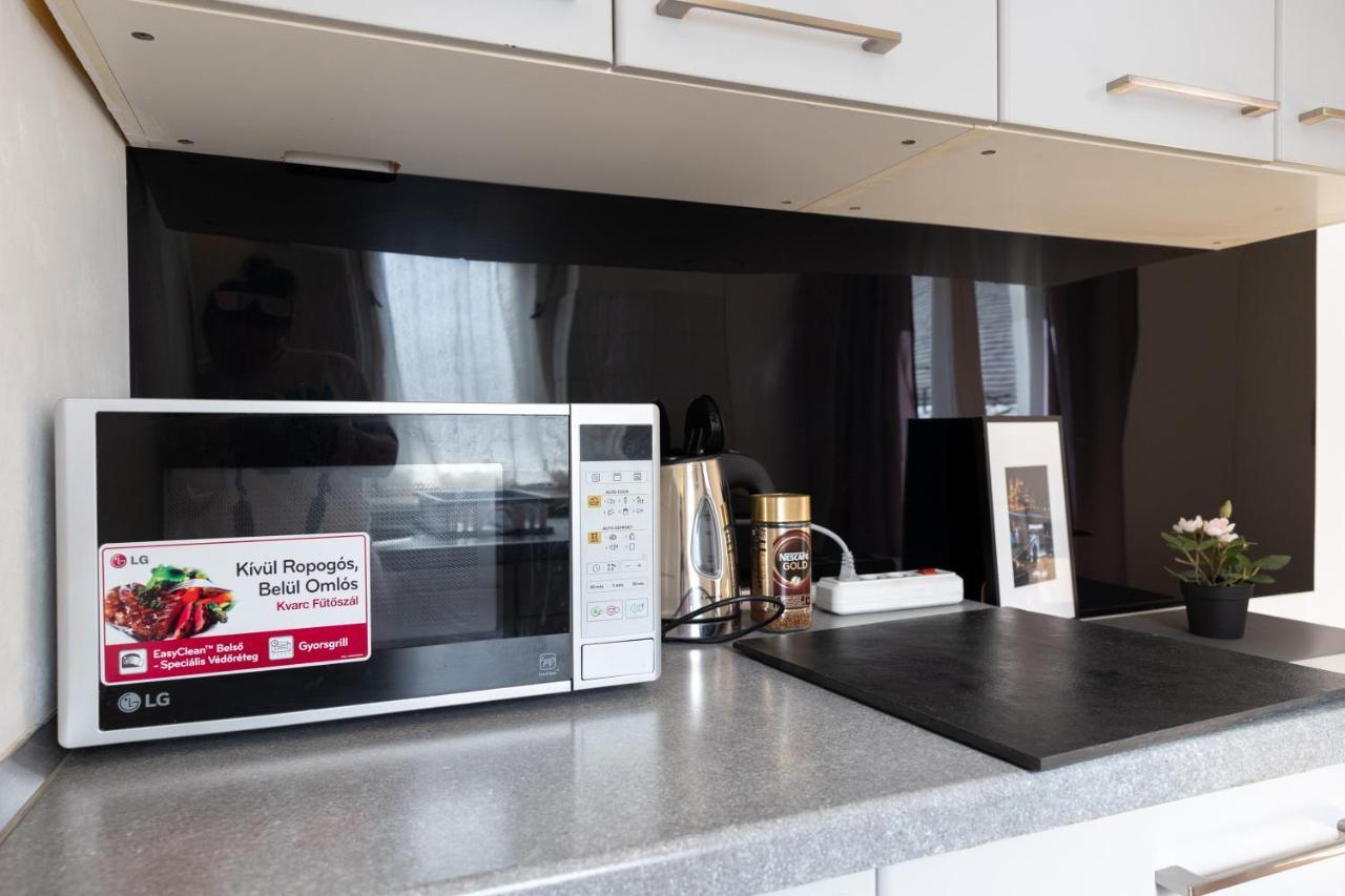 W25 Smart Apartment Budapest Bagian luar foto